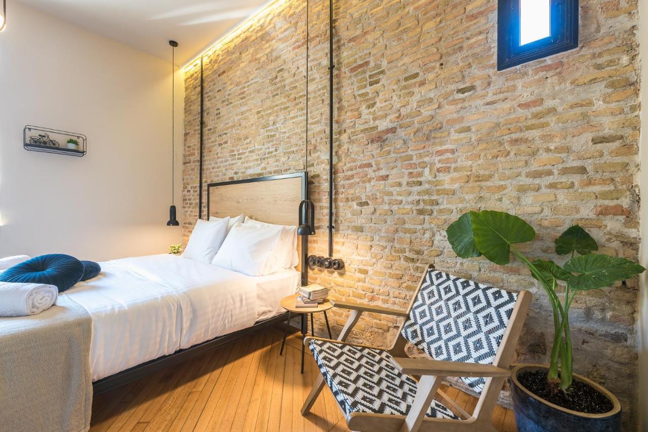 Moon And Stars Athens Hotel ภายนอก รูปภาพ