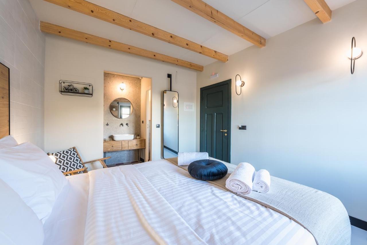Moon And Stars Athens Hotel ภายนอก รูปภาพ